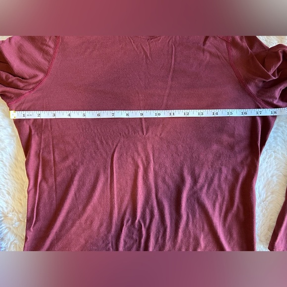 Figs Mock Neck Long Sleeve Wool Shirt in Berry Size Small - Picture 5 of 9